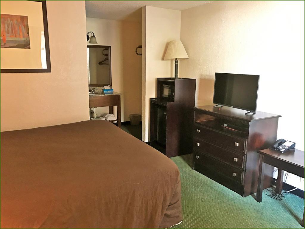 Stay Inn - Бартау Экстерьер фото
